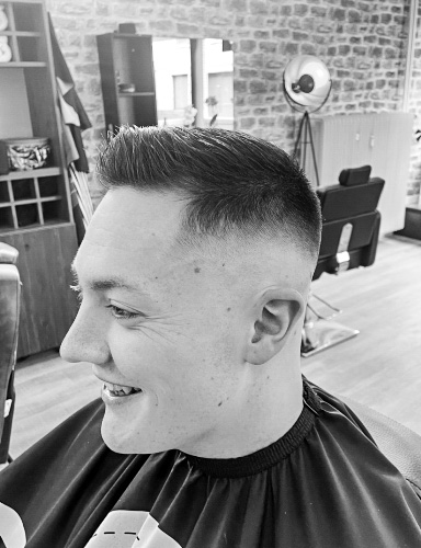 Deno's Barbersalon Kunde Beispielschnitt